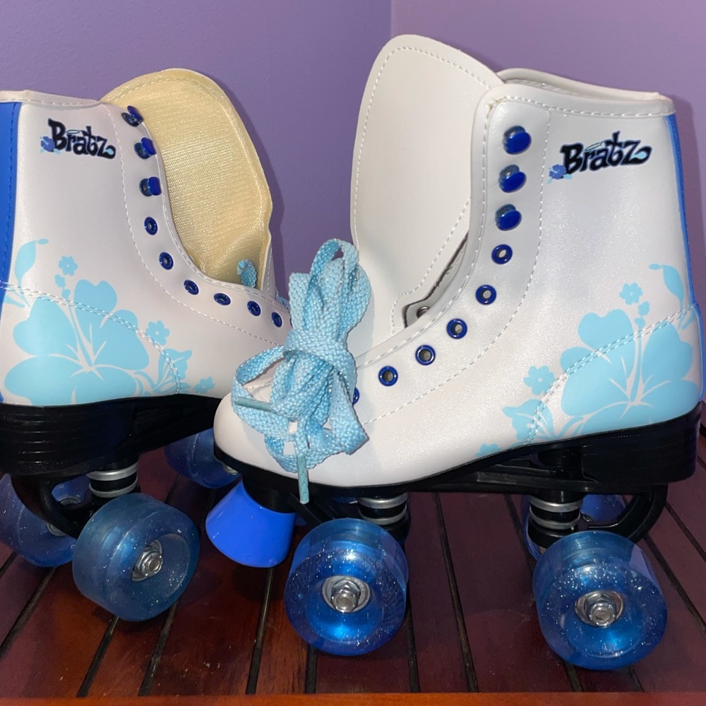 Untouched 1990s Bratz Roller Skates Gem